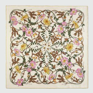 NWT GUCCI Flora 100% silk scarf 35" x 35"